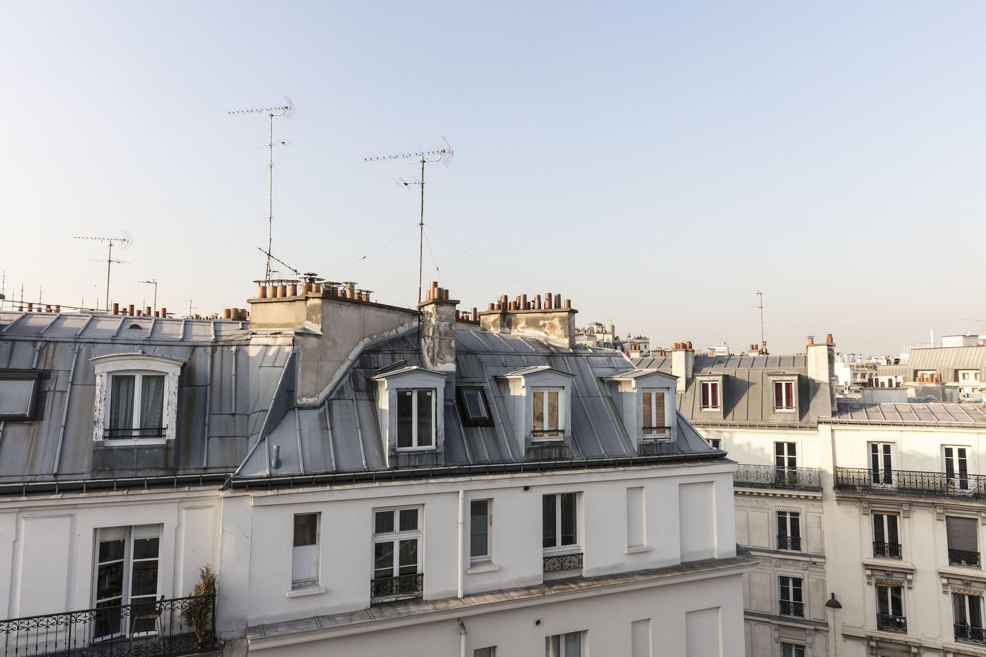 Maison Breguet Paříž Exteriér fotografie The roofs of Paris